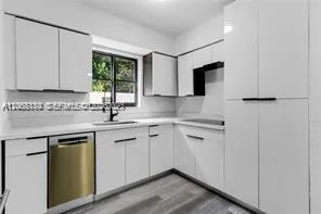 3220 S Le Jeune Rd #3222 Coral Gables, FL 33134