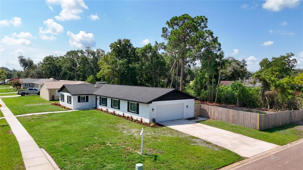 264 VAN GOGH CIRCLE Brandon, FL 33511