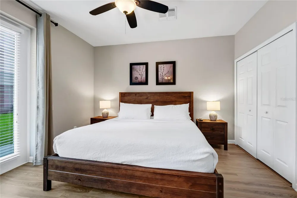 5064 TIDEVIEW CIRCLE #82 Orlando, FL 32819