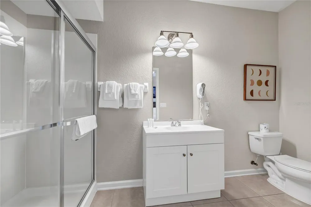 5064 TIDEVIEW CIRCLE #82 Orlando, FL 32819