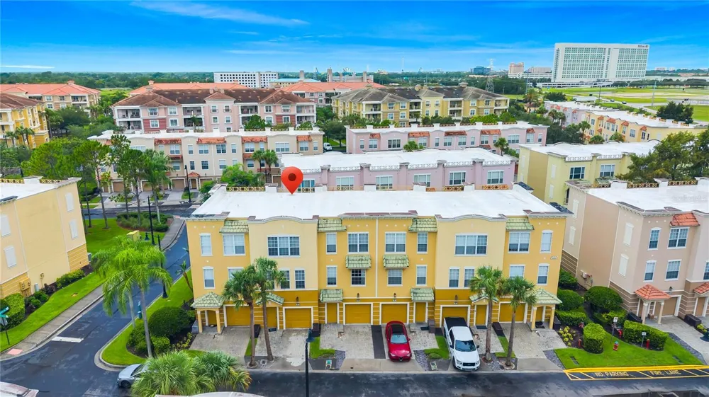 5064 TIDEVIEW CIRCLE #82 Orlando, FL 32819