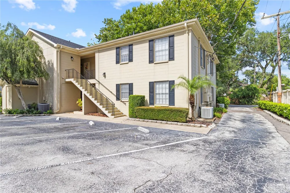 223 WINDSOR STREET #4 Lakeland, FL 33803