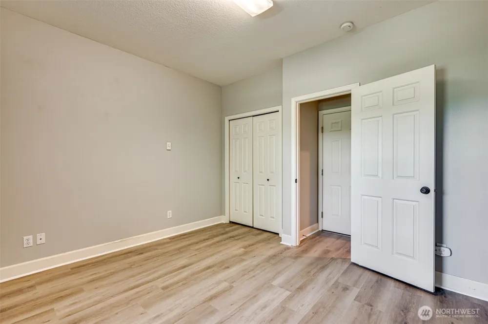 8722 NE 17th Street Vancouver, WA 98664
