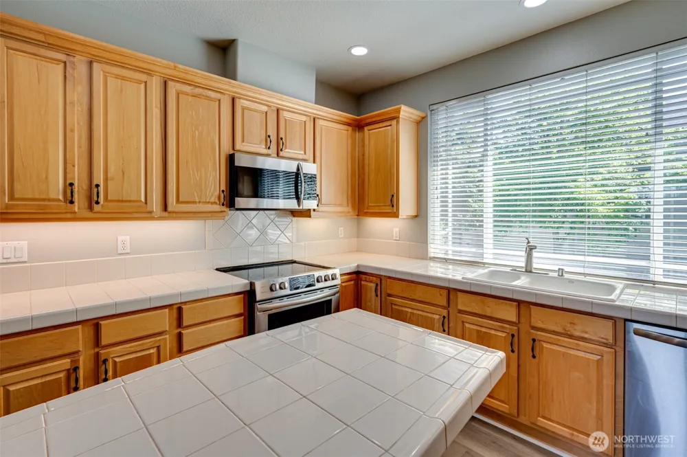 8722 NE 17th Street Vancouver, WA 98664