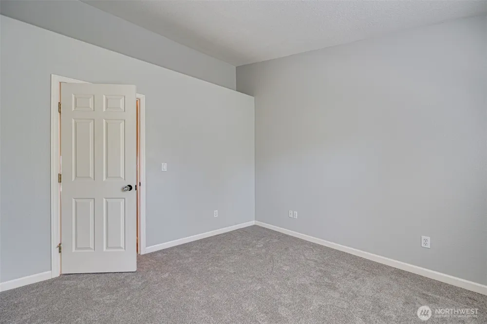 8722 NE 17th Street Vancouver, WA 98664
