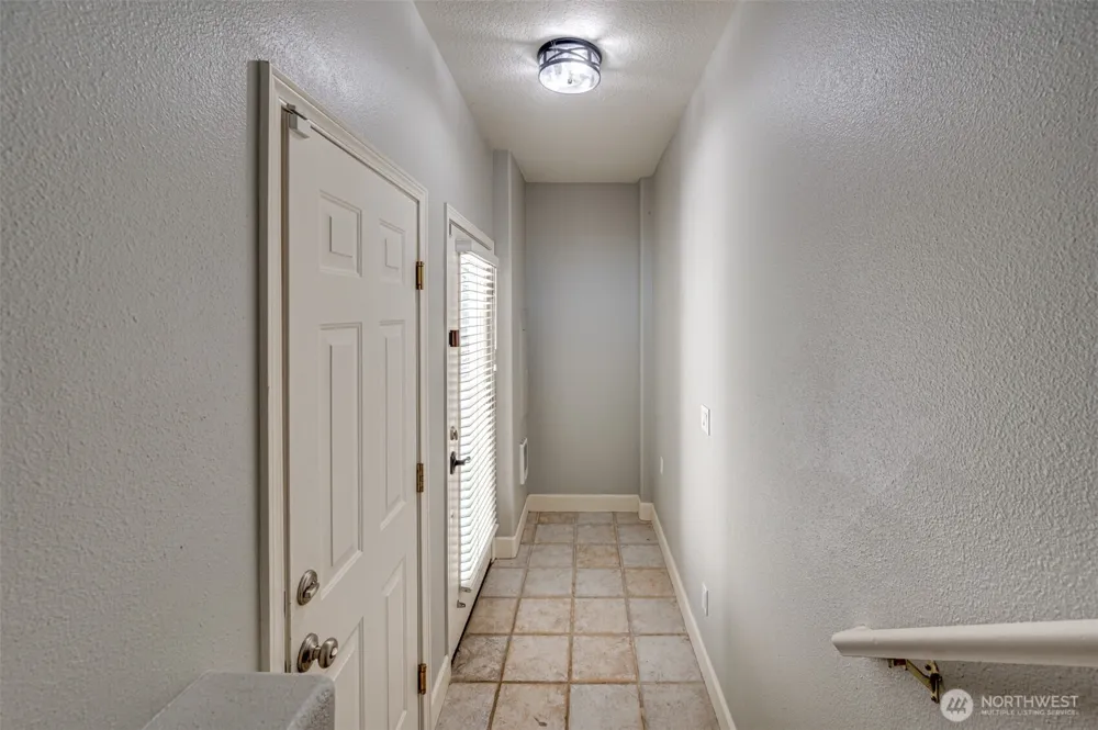 8722 NE 17th Street Vancouver, WA 98664
