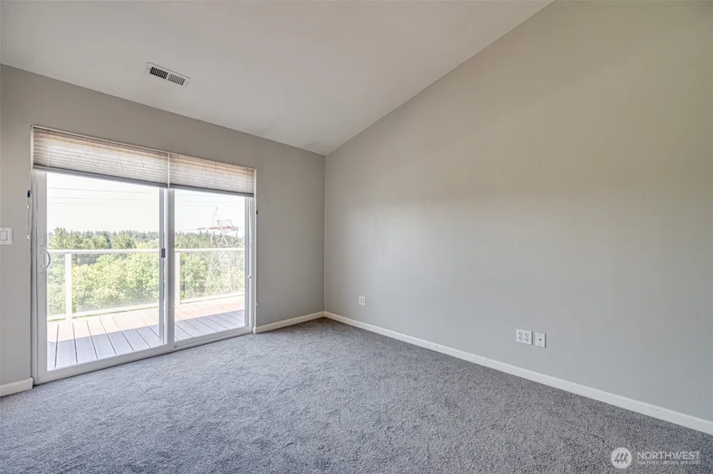 8722 NE 17th Street Vancouver, WA 98664