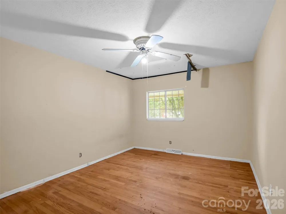 1317 Hyman Avenue Hendersonville, NC 28792