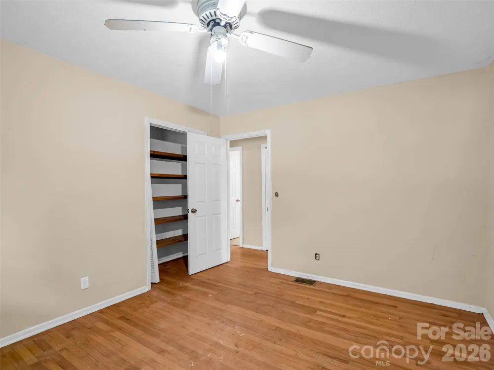 1317 Hyman Avenue Hendersonville, NC 28792