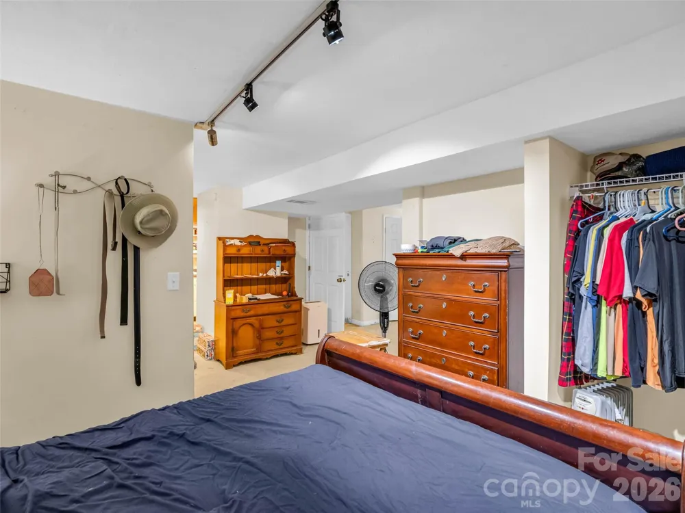 1317 Hyman Avenue Hendersonville, NC 28792