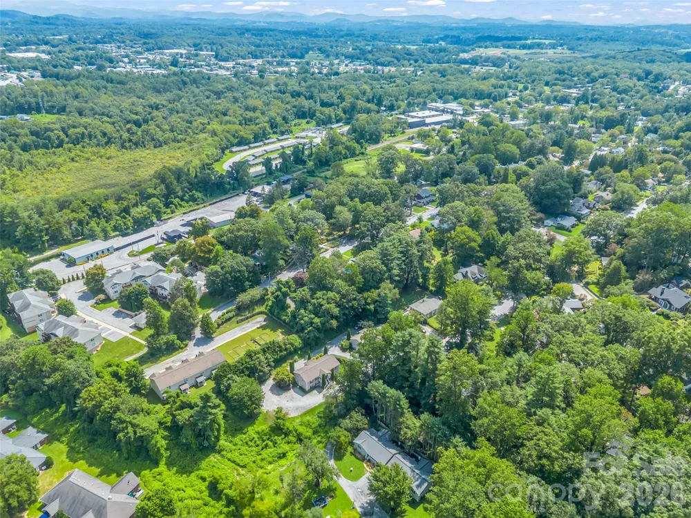 1317 Hyman Avenue Hendersonville, NC 28792