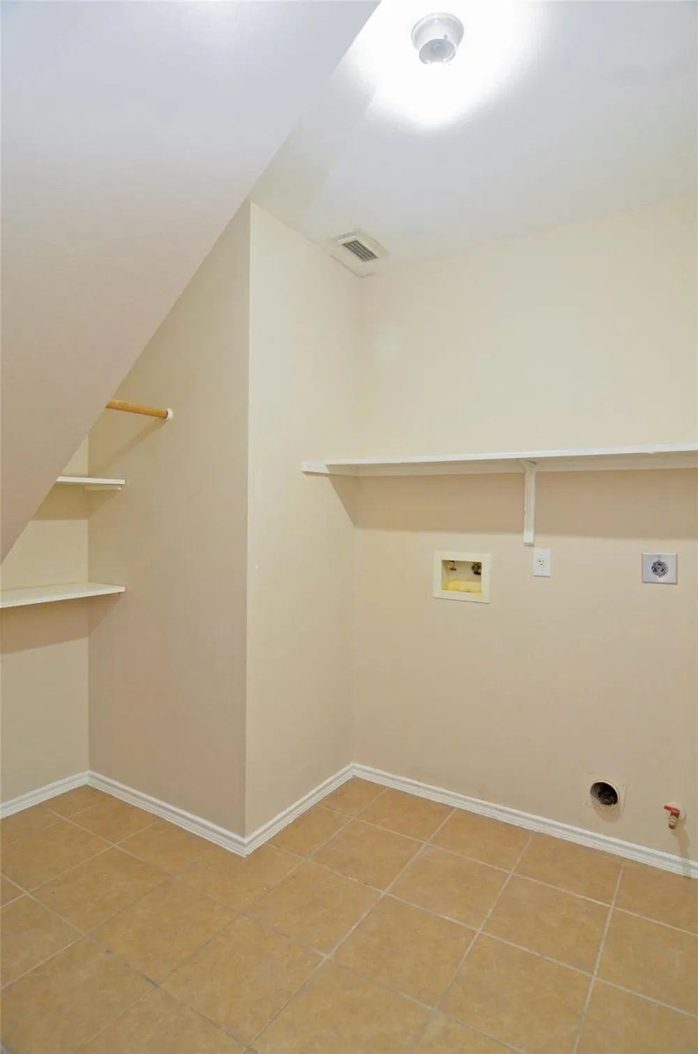 16915 Lighthouse View Drive Friendswood, TX 77546
