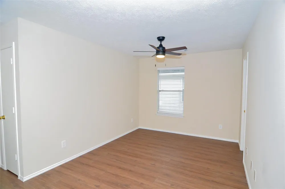 16915 Lighthouse View Drive Friendswood, TX 77546