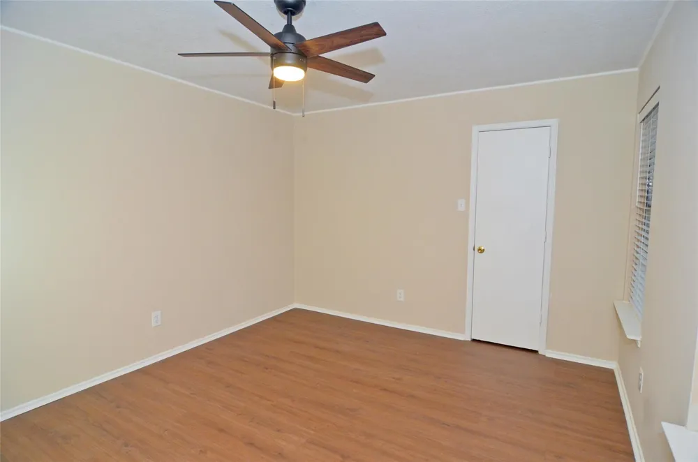 16915 Lighthouse View Drive Friendswood, TX 77546