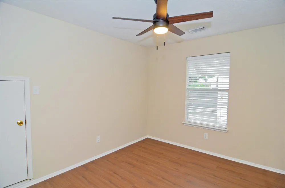 16915 Lighthouse View Drive Friendswood, TX 77546