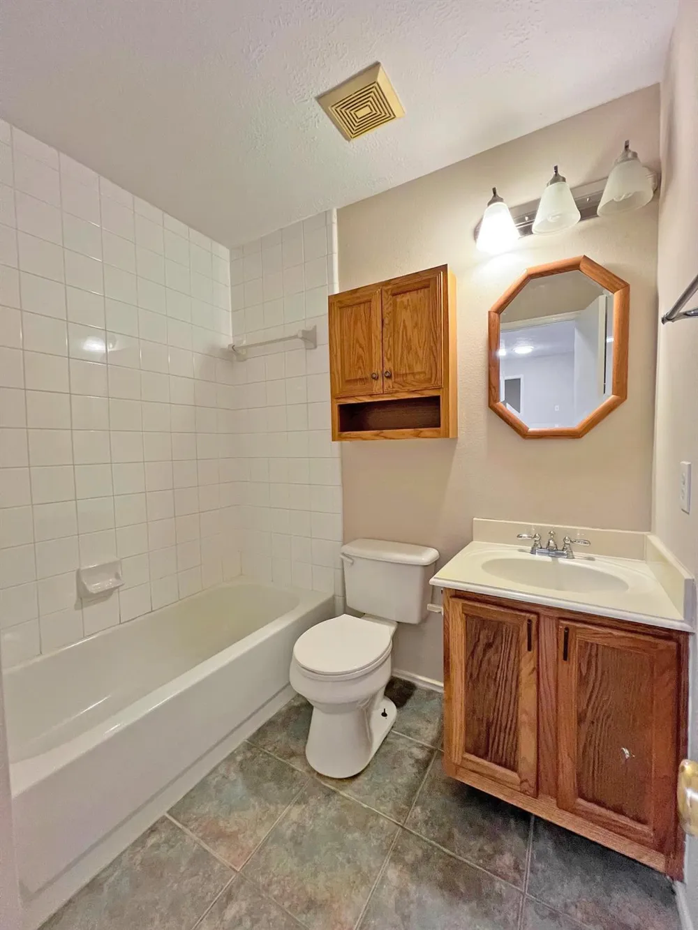 16915 Lighthouse View Drive Friendswood, TX 77546