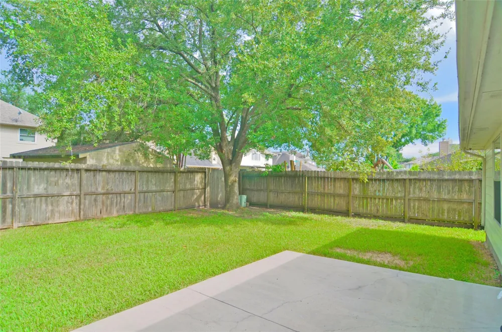16915 Lighthouse View Drive Friendswood, TX 77546