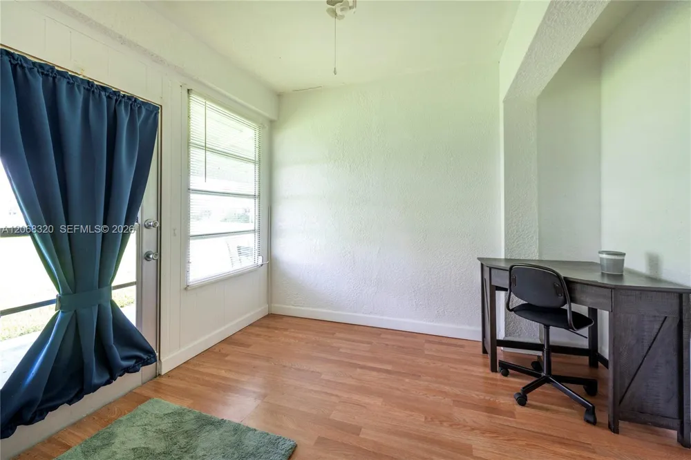 8555 NW 10th St #B106 Plantation, FL 33322