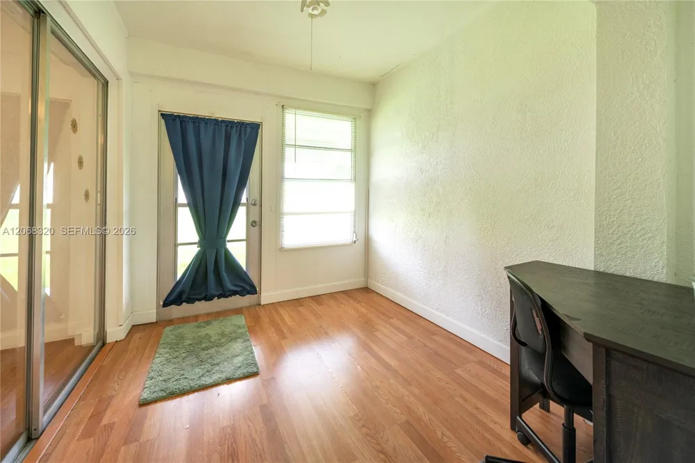 8555 NW 10th St #B106 Plantation, FL 33322
