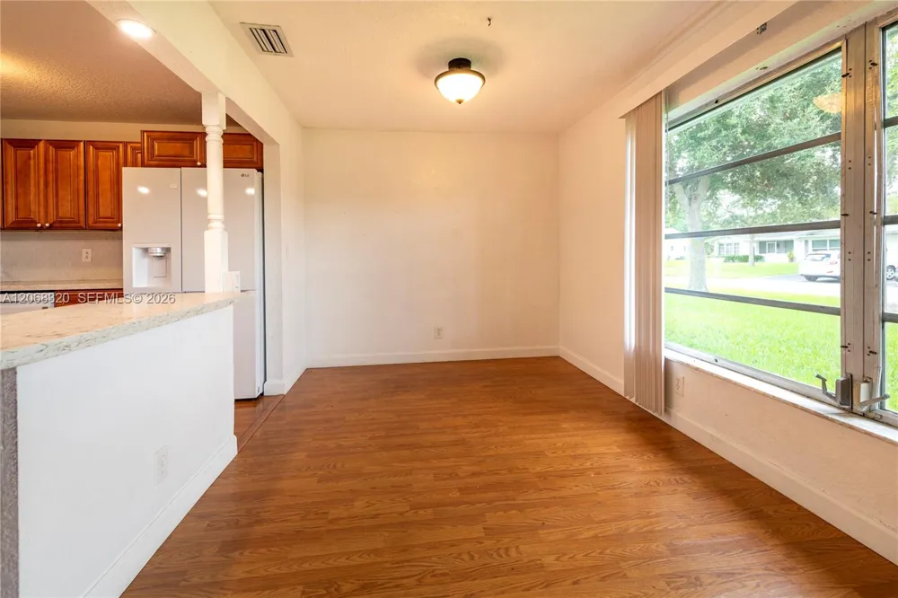 8555 NW 10th St #B106 Plantation, FL 33322
