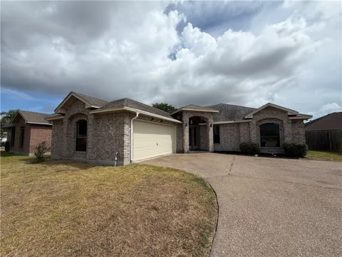 6830 Round Table Street