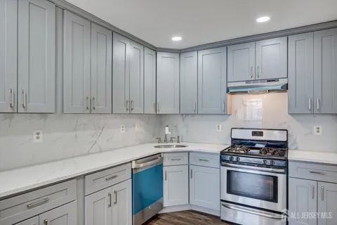 230 Kempsey Drive