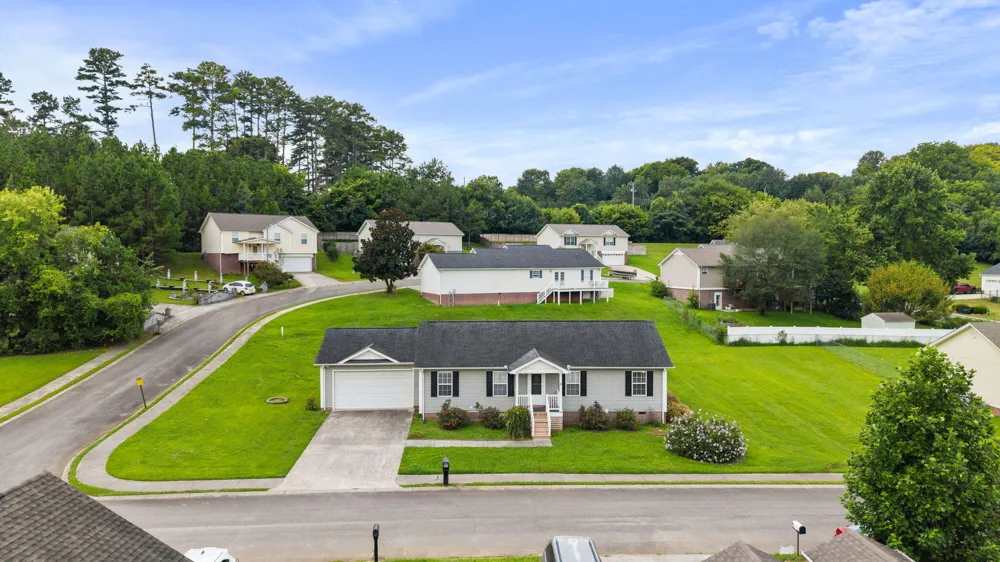 153 Claire Street Benton, TN 37307