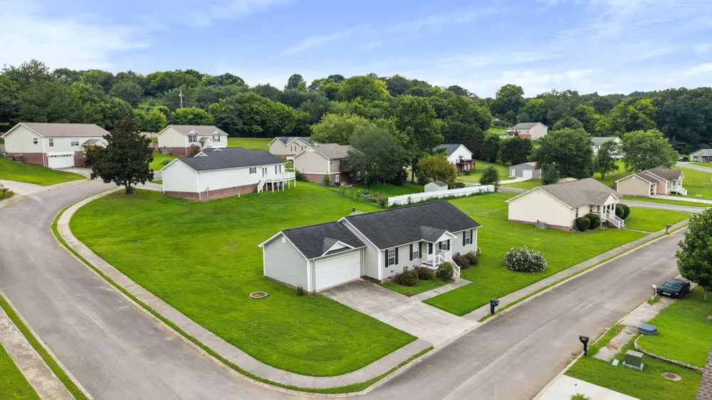153 Claire Street Benton, TN 37307