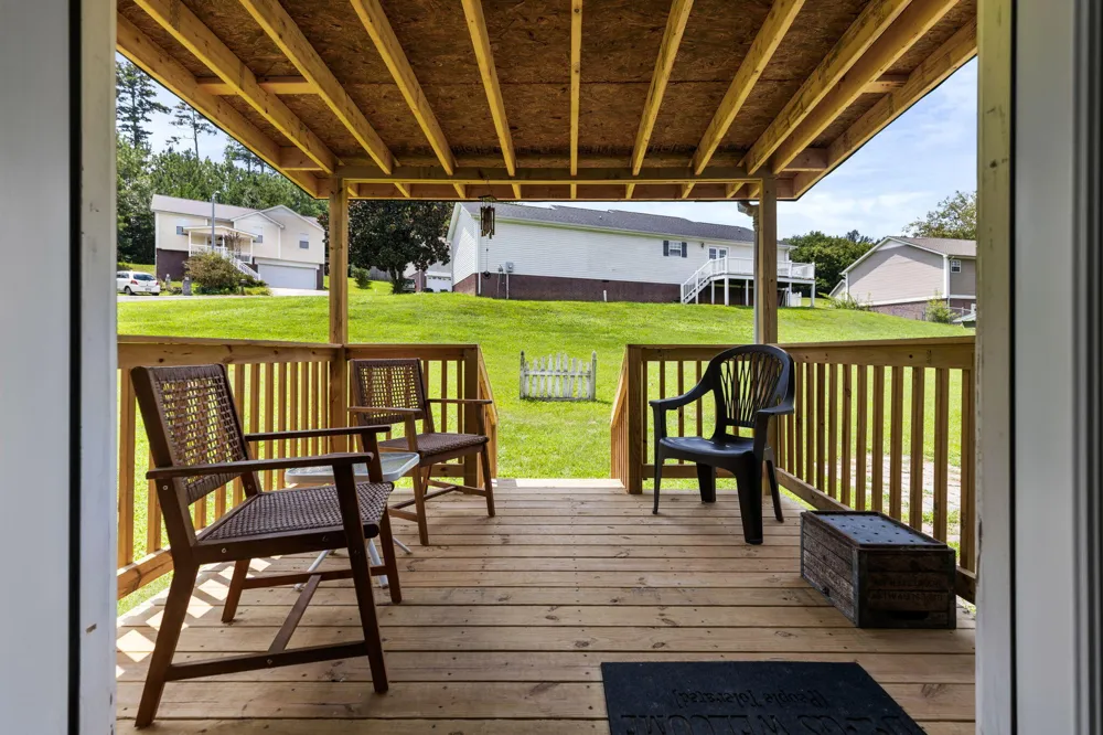 153 Claire Street Benton, TN 37307