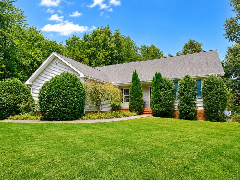 36 Glendale Court Trenton, GA 30752