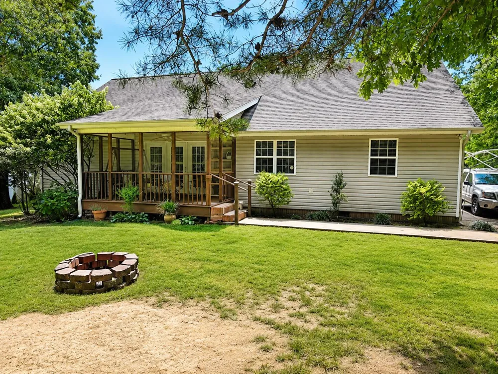 36 Glendale Court Trenton, GA 30752