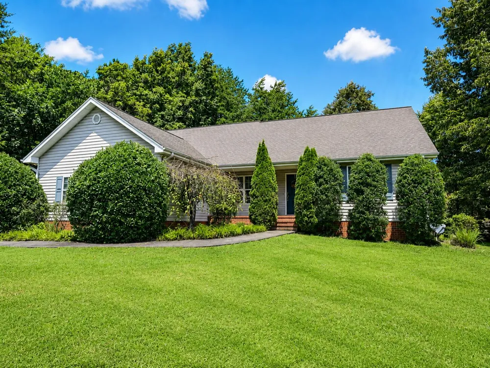 36 Glendale Court Trenton, GA 30752