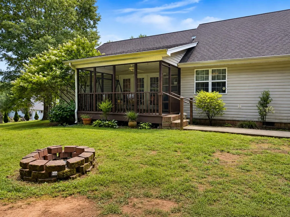 36 Glendale Court Trenton, GA 30752