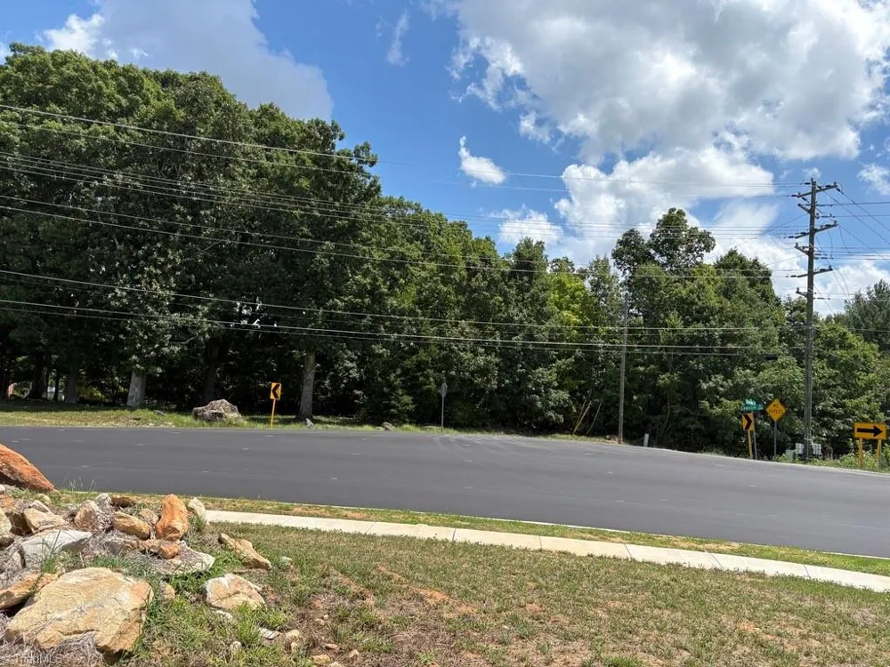 3518 Oneida Road Greensboro, NC 27410