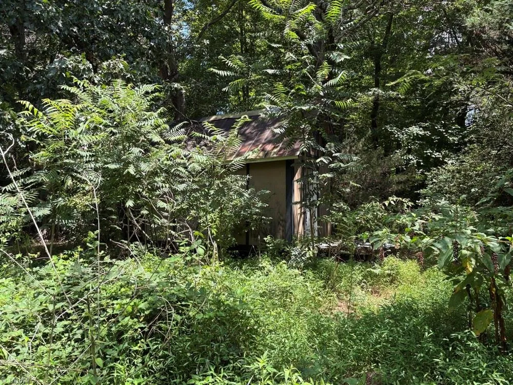 3518 Oneida Road Greensboro, NC 27410