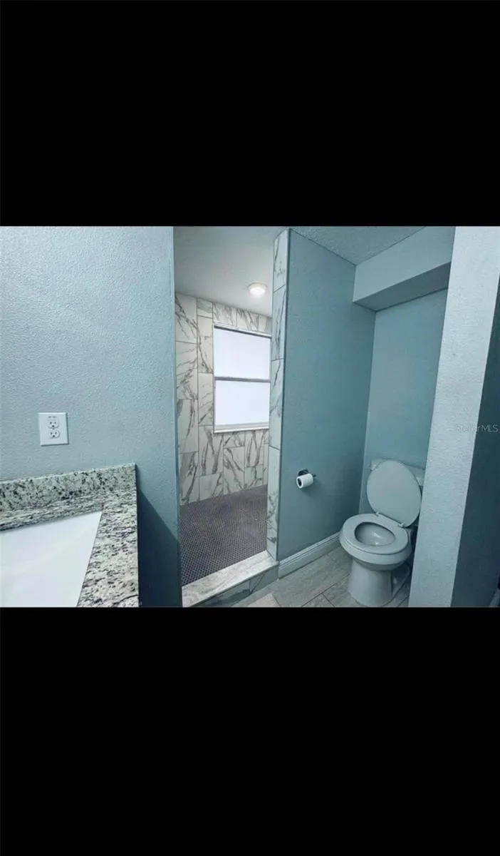 17 S SOLANDRA DRIVE Orlando, FL 32807