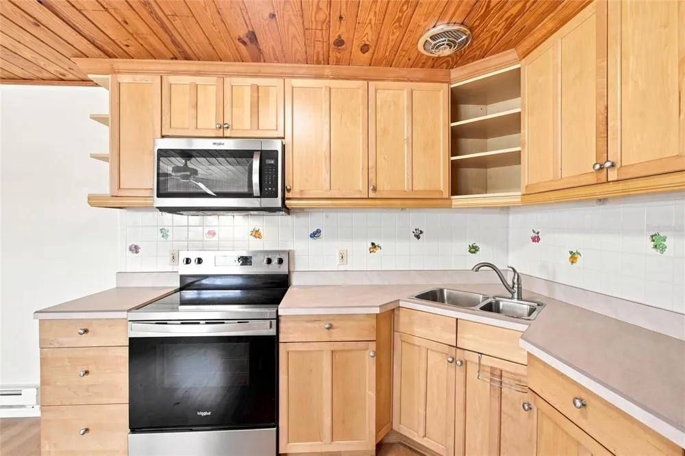 455 62ND STREET Holmes Beach, FL 34217