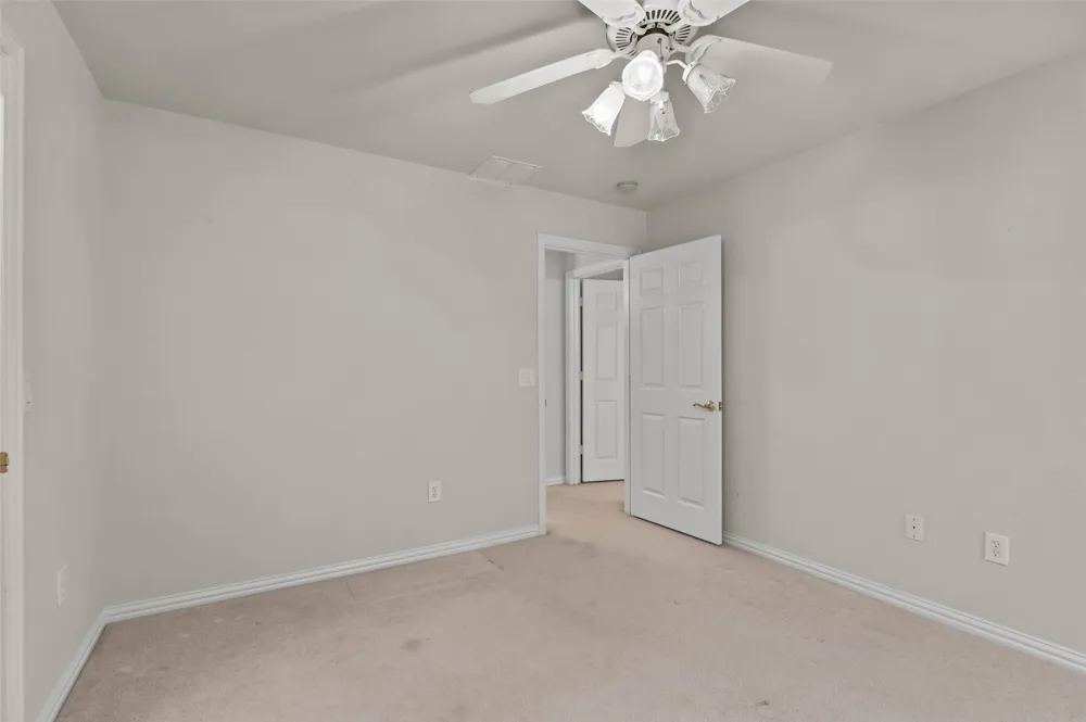 1709 Villa Court Corinth, TX 76210