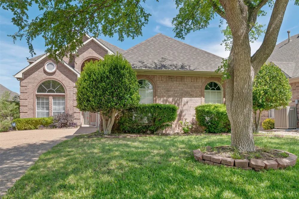 1709 Villa Court Corinth, TX 76210
