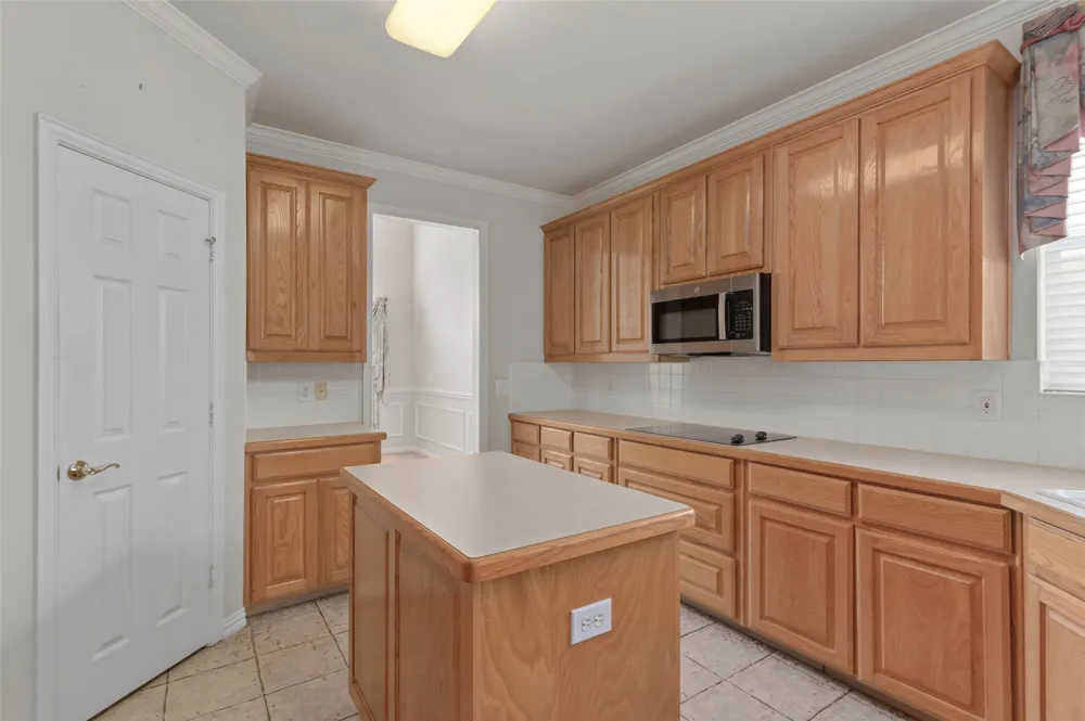 1709 Villa Court Corinth, TX 76210