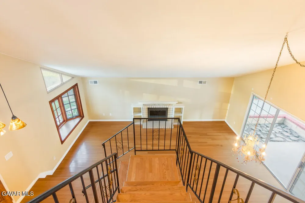23132 Posada Drive Santa Clarita, CA 91354