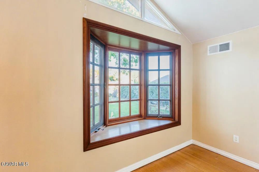 23132 Posada Drive Santa Clarita, CA 91354