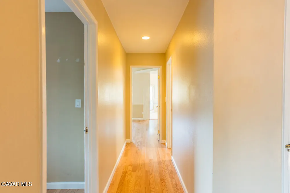 23132 Posada Drive Santa Clarita, CA 91354