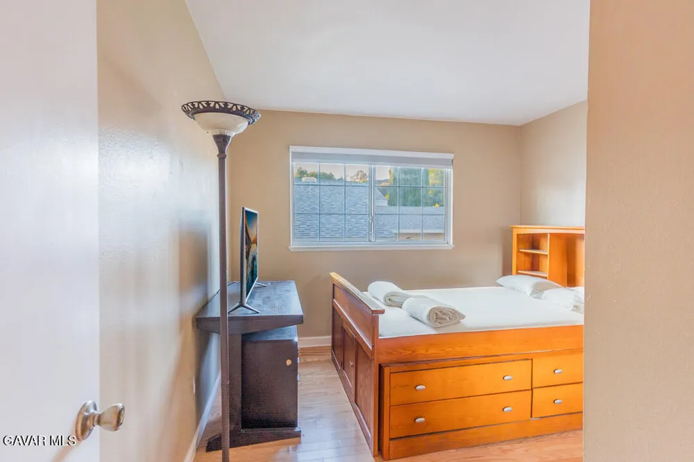 23132 Posada Drive Santa Clarita, CA 91354