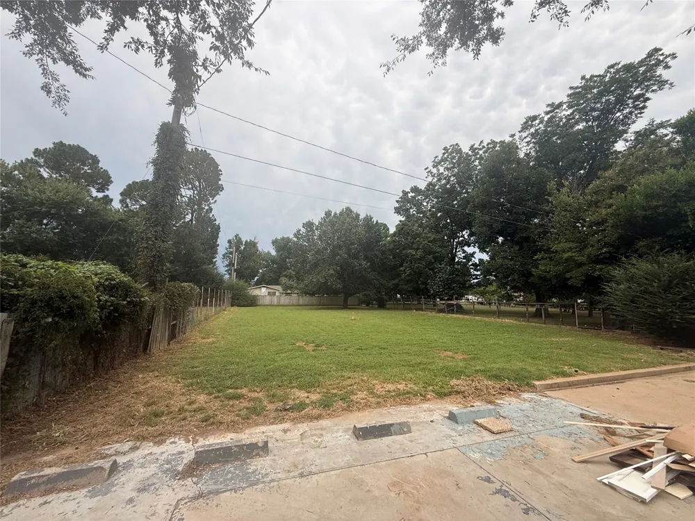 1910 E 9th Street Okmulgee, OK 74447