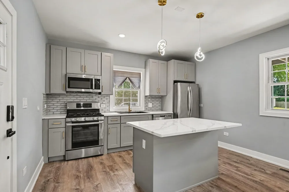 533 W Main Street Hartford City, MI 49057