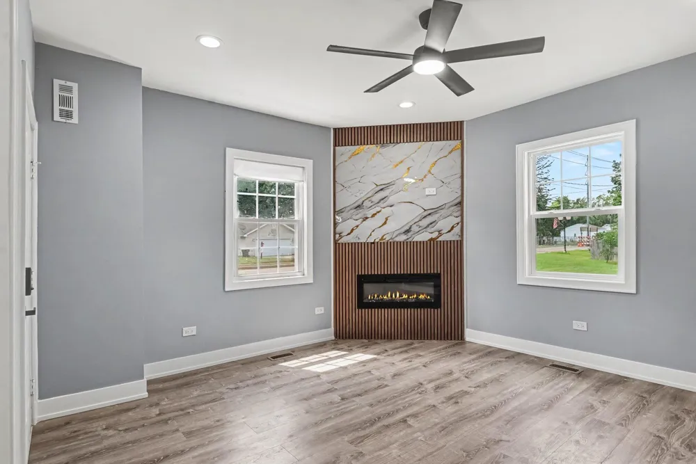 533 W Main Street Hartford City, MI 49057