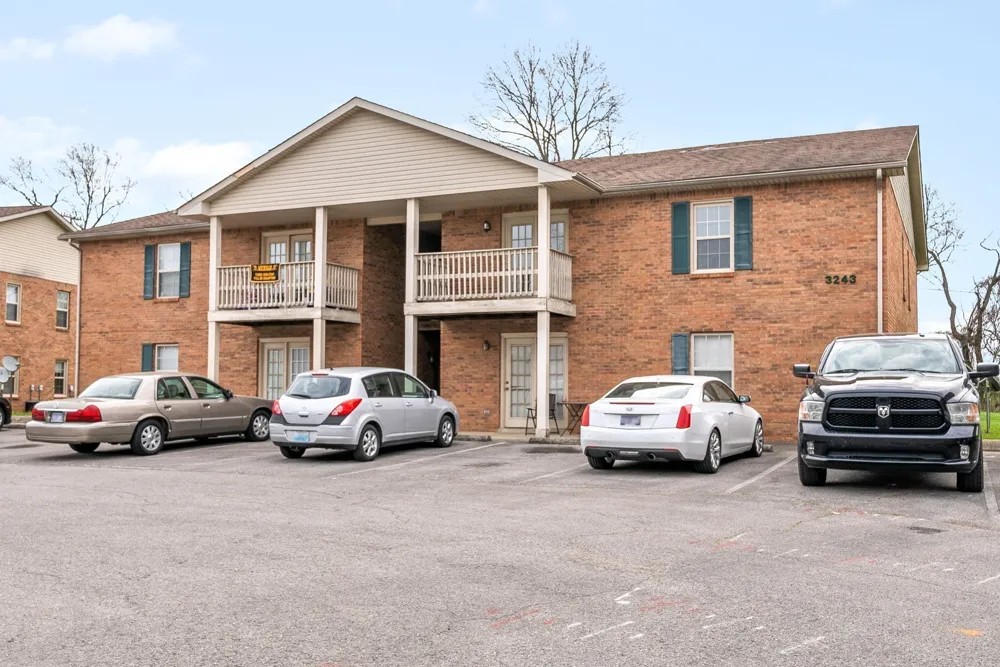 3243 Tower Dr #E Clarksville, TN 37042