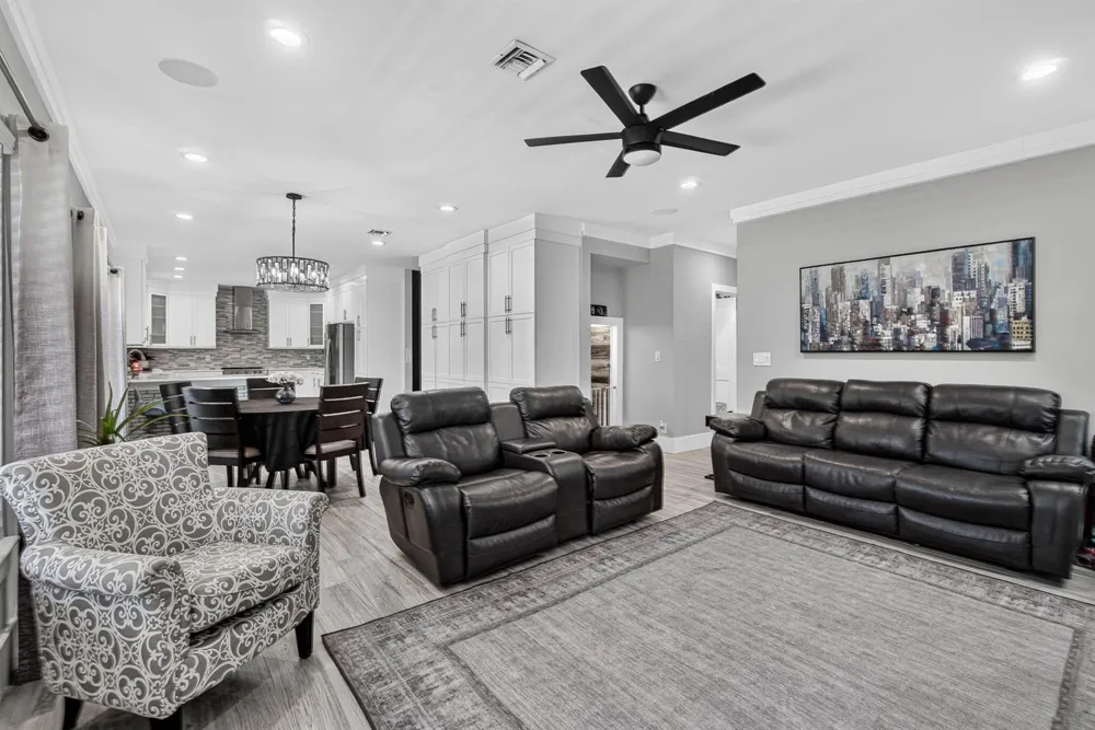3725 CYPRESS LAKE DRIVE Lake Worth, FL 33467