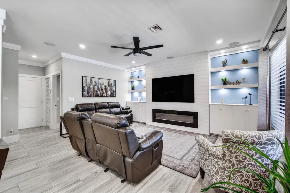3725 CYPRESS LAKE DRIVE Lake Worth, FL 33467